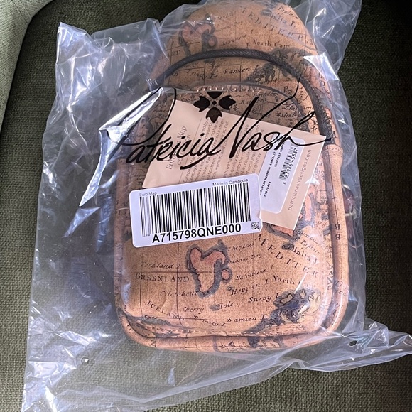 NWT Patricia Nash Annalie Vintage Map Print Backpack/Sling convertible Bag - Picture 6 of 7